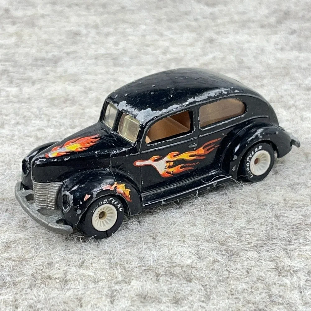 Vintage Hot Wheels 1982 Real Riders 40 Ford‎ 2-Door Malaysia Black Fire Flame